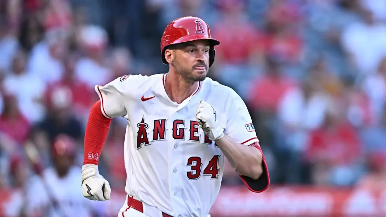 Dalam pesan perpisahannya, Trey Mancini menyampaikan terima kasih kepada sejumlah organisasi yang pernah menjadi bagian dari perjalanan kariernya. (Foto: AP)