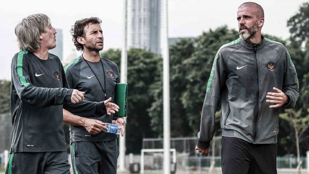 Eks Asisten Ungkap Bedanya Timnas Indonesia Era Luis Milla dan John Herdman