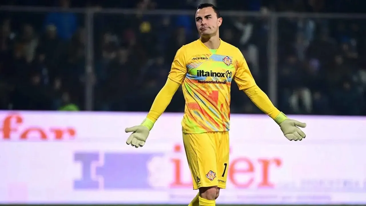 Emil Audero Terancam Batal ke Juventus Gara-gara Mattia Perin Bertahan