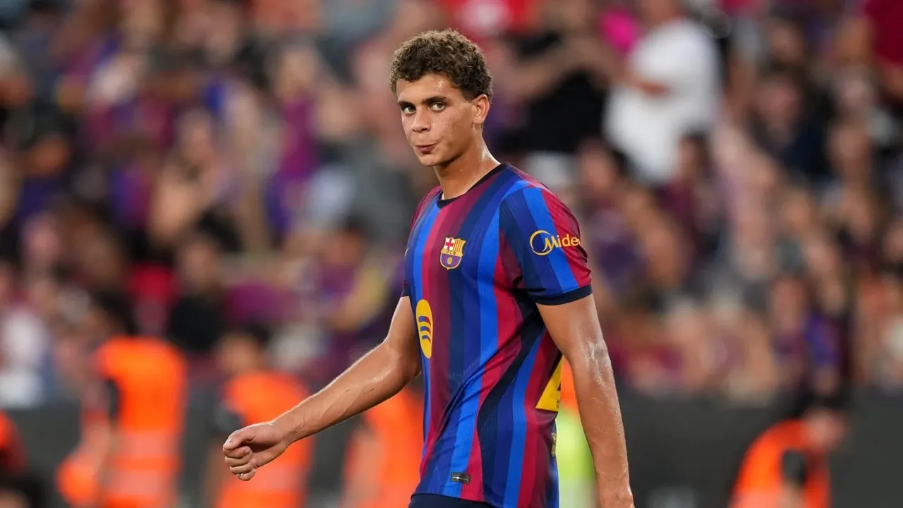 Hamza Abdelkarim Akan Dapatkan Hadiah Kontrak Baru dari Barcelona