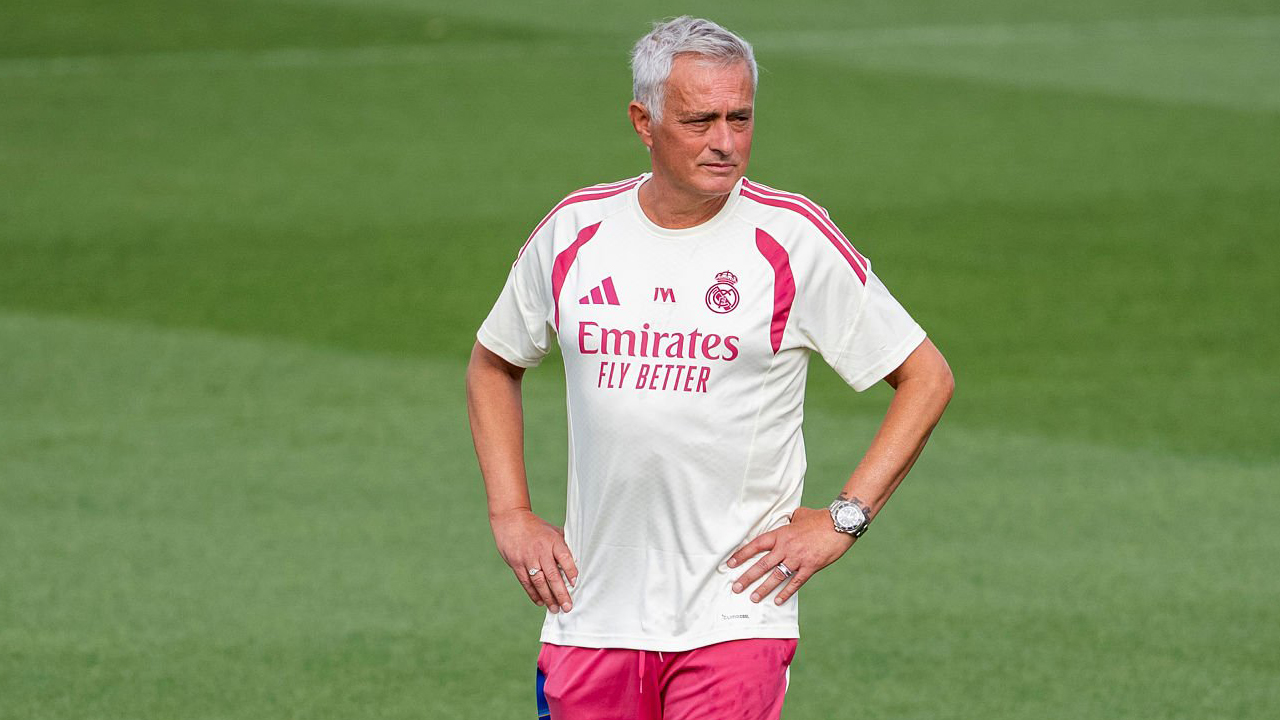 Jose Mourinho Bicara Target Musim Ini: Trofi Jadi Harga Mati