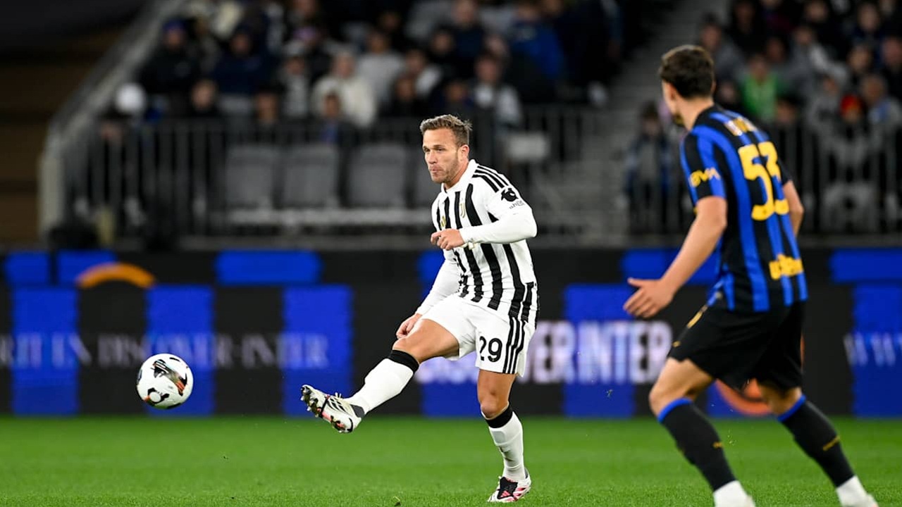 Juventus Sepakati Pemutusan Kontrak Arthur Melo