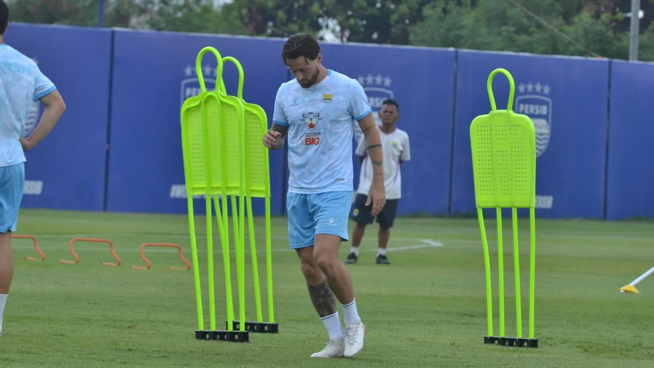 Kapten Persib, Marc Klok