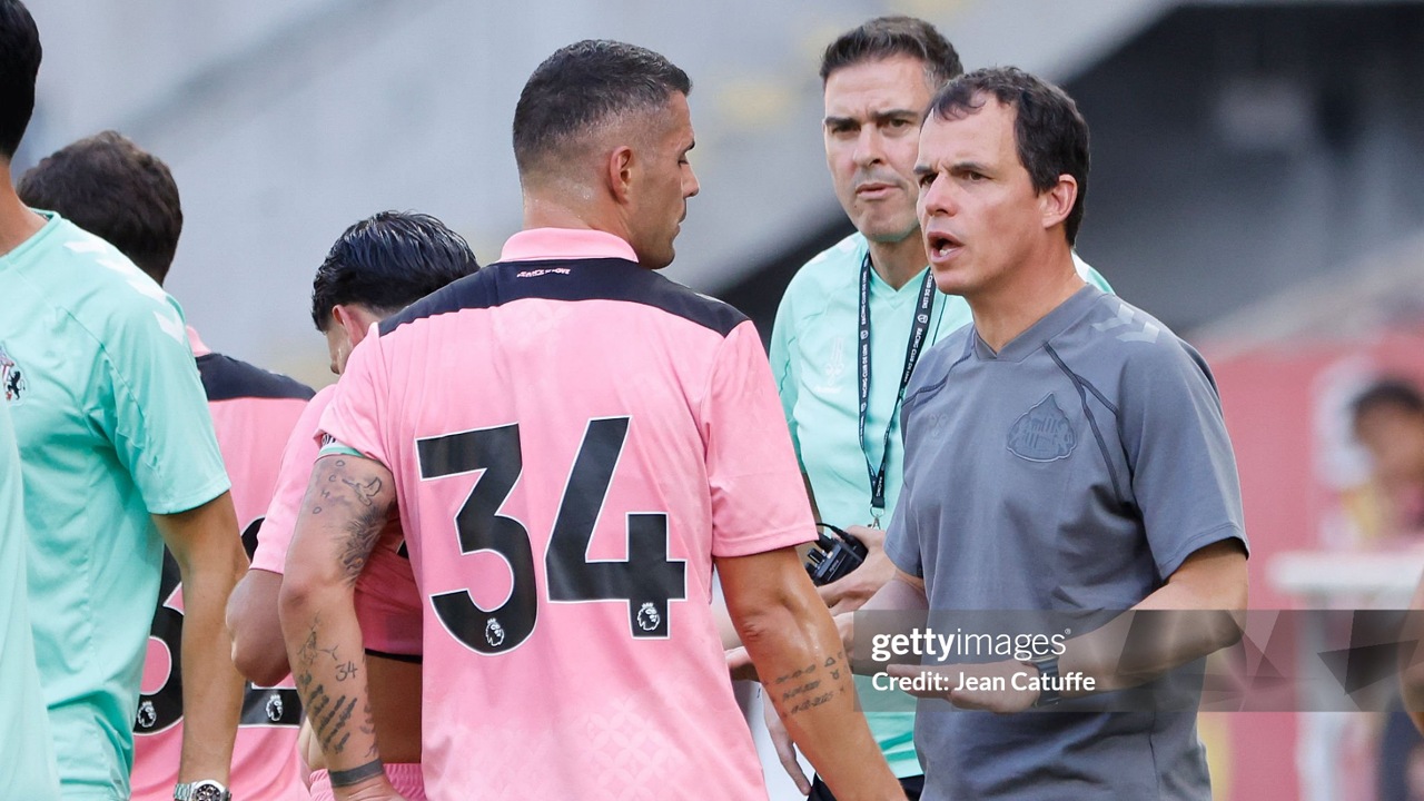 Regis Le Bris Ungkap Tekad Granit Xhaka Ukir Sejarah di Sunderland