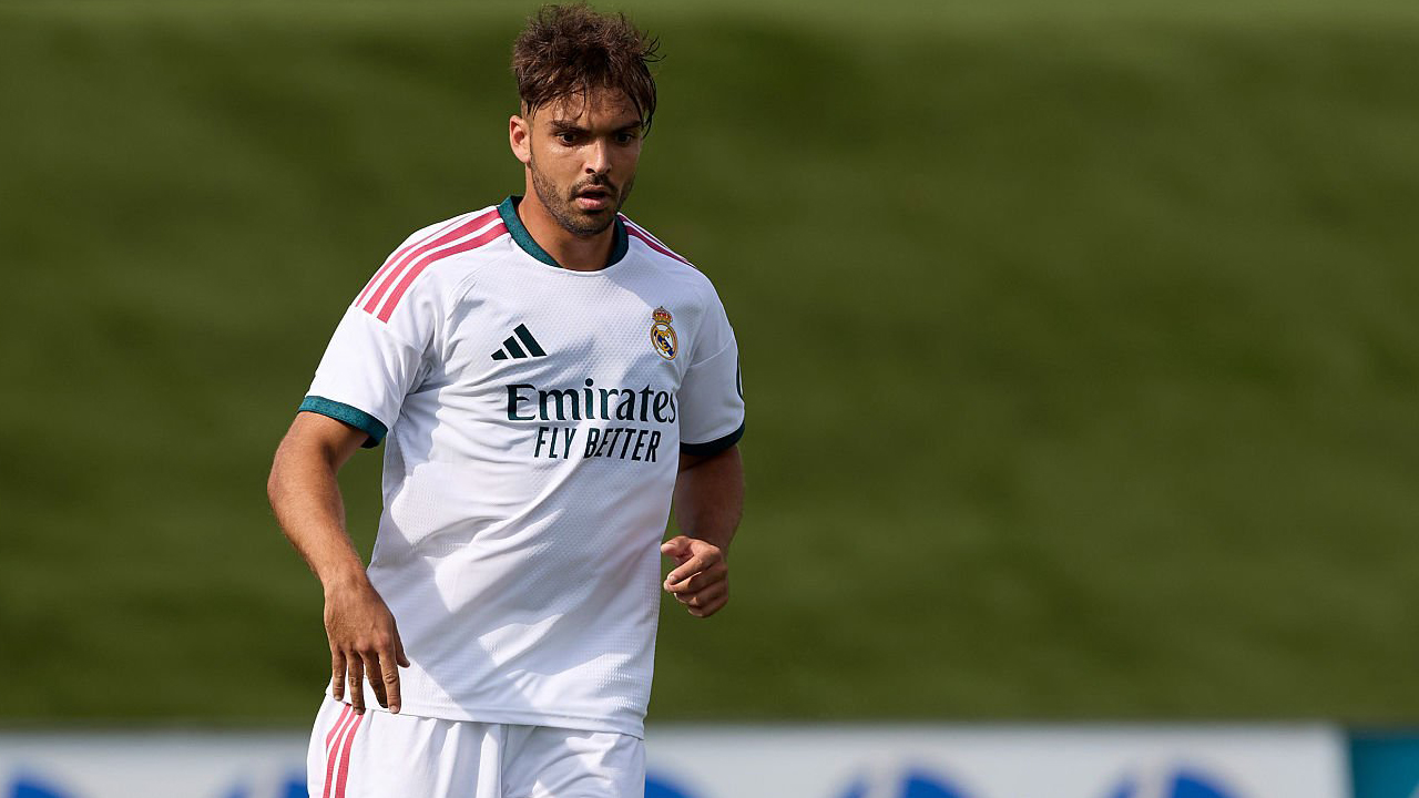 Tak Masuk Rencana Madrid, Agen Mulai Cari Klub Baru untuk Raul Asencio