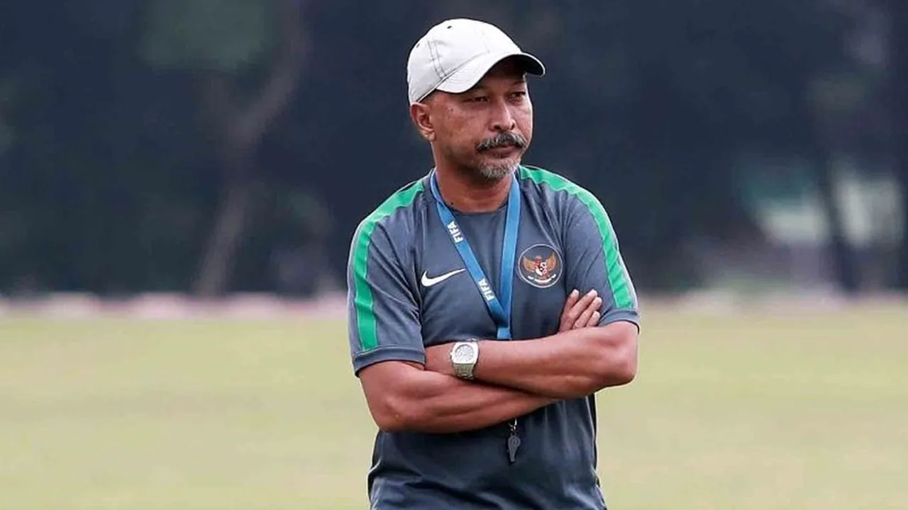 Fakhri Husaini mantan pelatih Timnas Indonesia