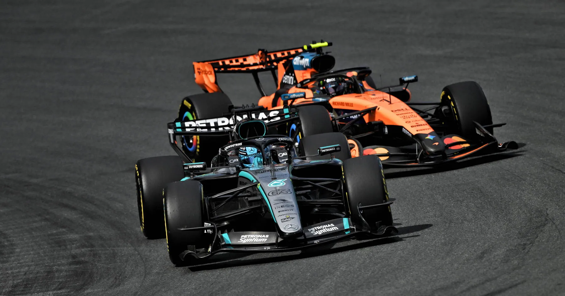 George Russell Menang Sprint Kedua di GP Belanda 2026 - sumber: (racingnews365)