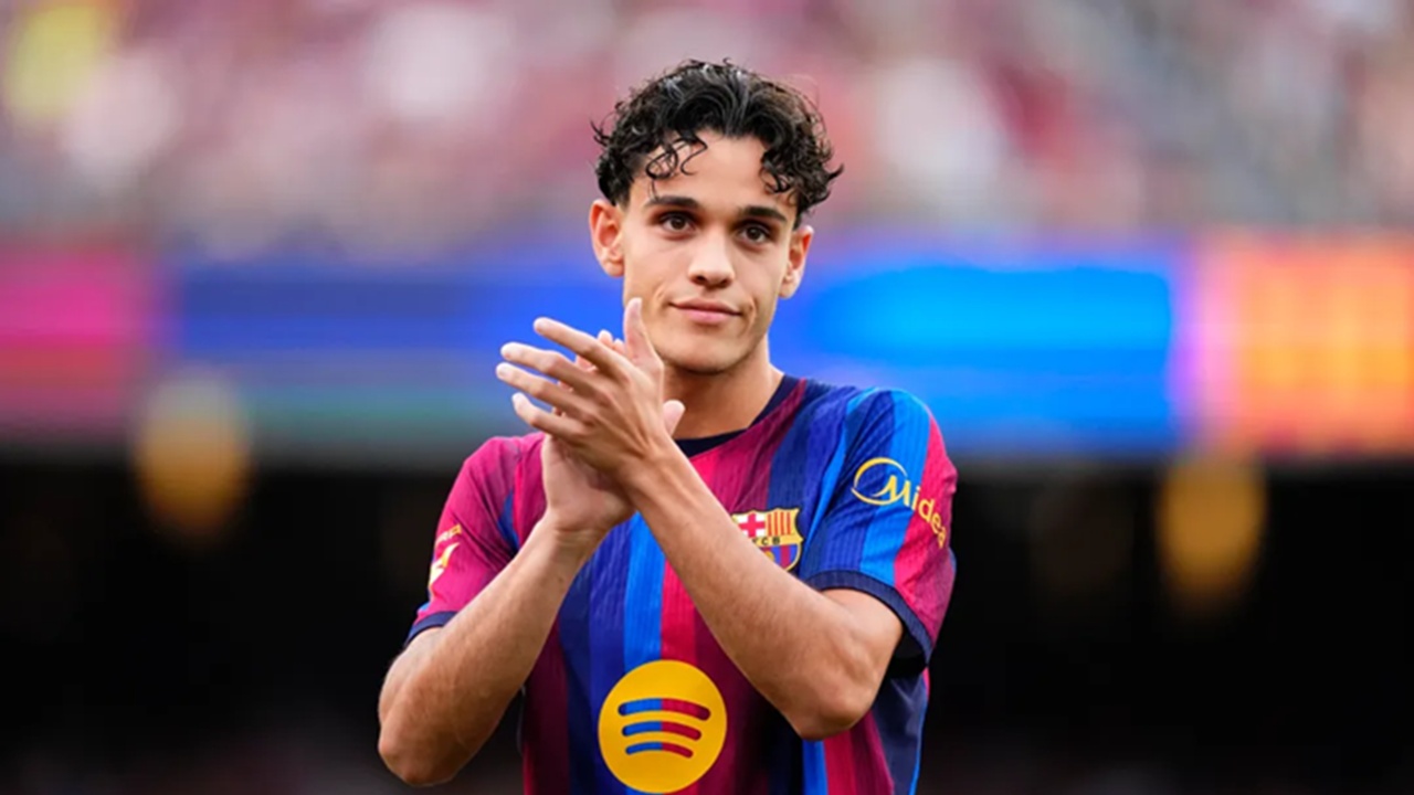 Hector Fort Tolak Tawaran Roma dan Real Sociedad