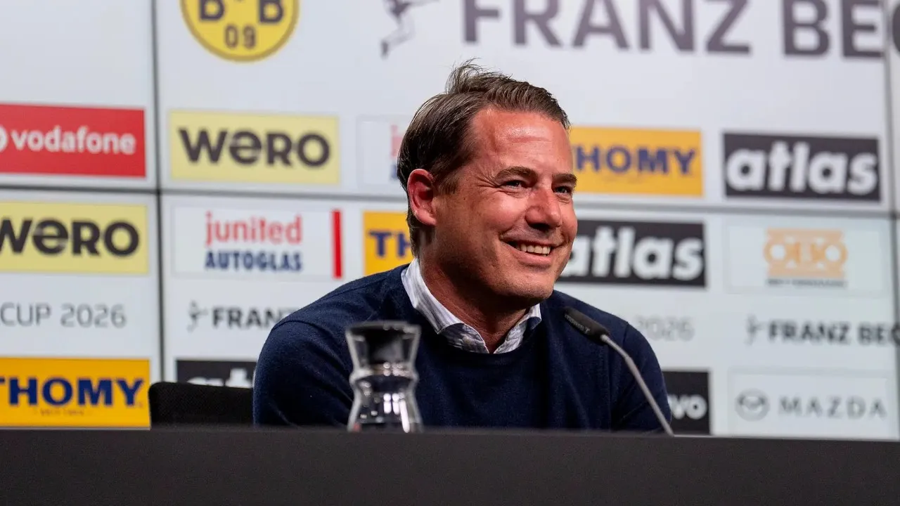 Hilangkan Rivalitas, Bos Dortmund Doakan Jamal Musiala Cepat Pulih