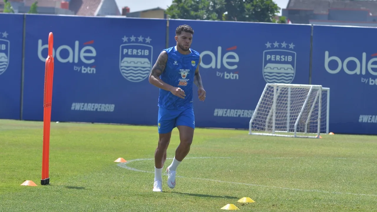 Igor Tolic Monitor Kondisi Berguinho Pasca Pulih dari Cedera