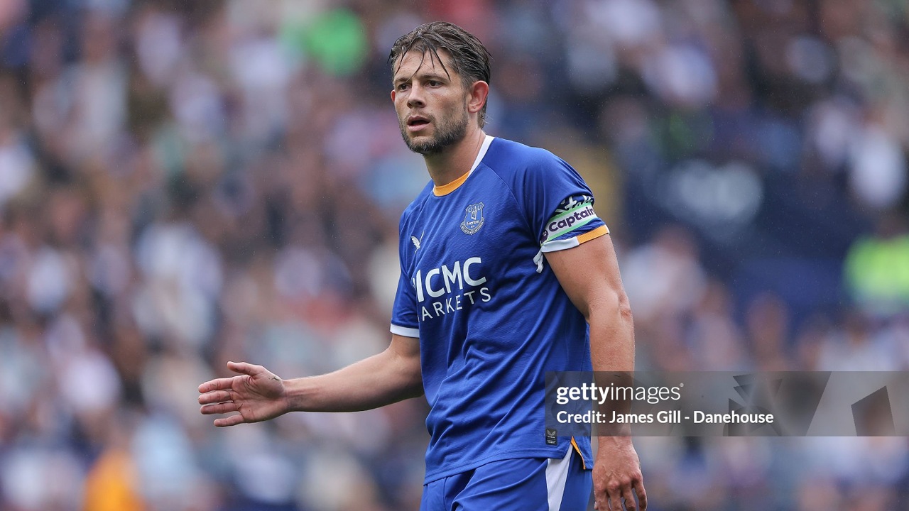 James Tarkowski Resmi Jadi Kapten Baru Everton