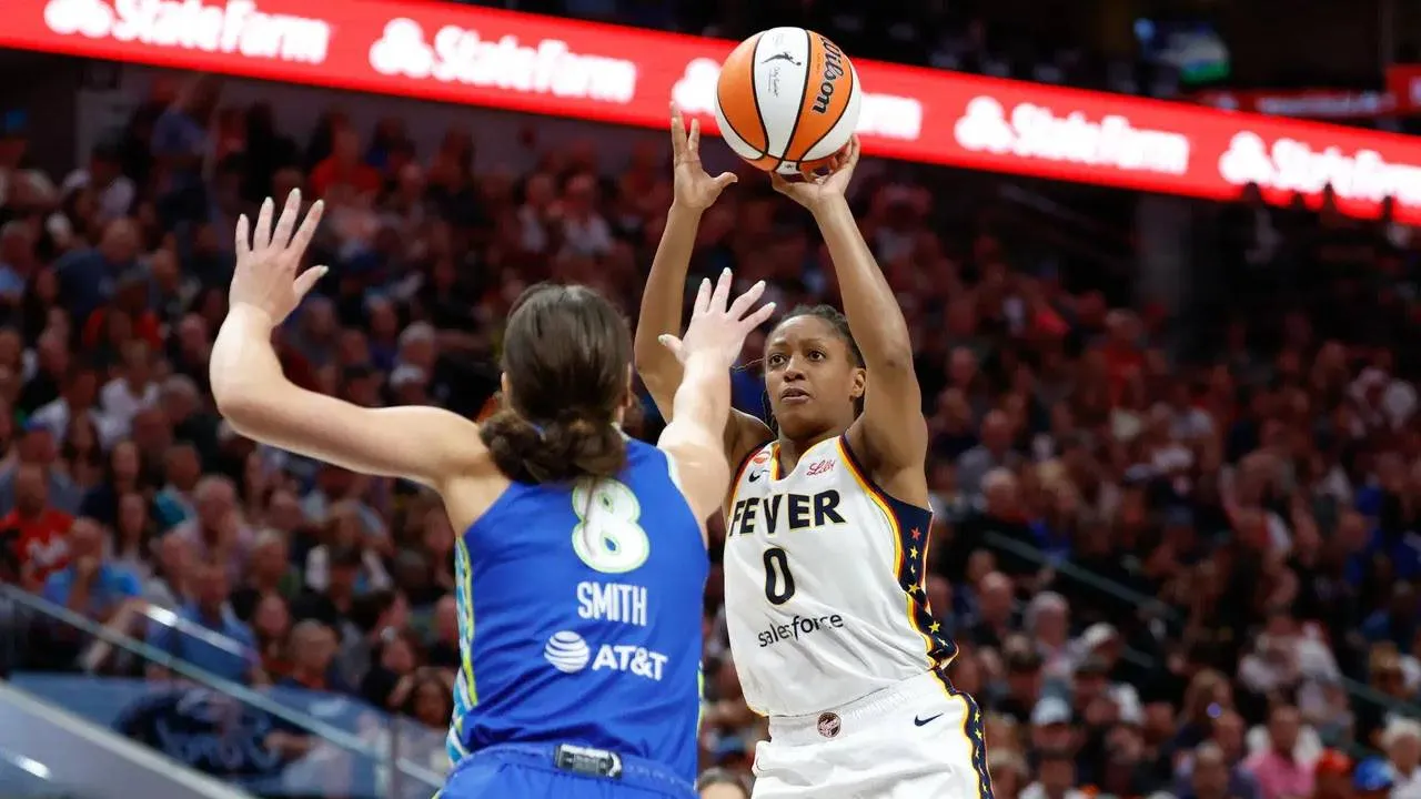 Kelsey Mitchell mencetak 37 poin, menyamai catatan tertingginya musim ini, sekaligus melewati rekor sebelumnya yang dimiliki bintang Las Vegas Aces, A'ja Wilson. (Foto: AP)