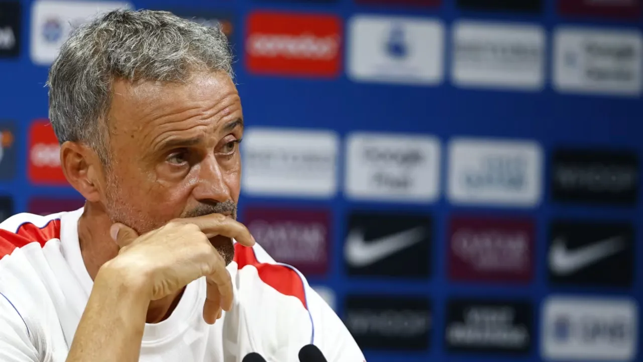Luis Enrique Bicara Tentang Aktivitas Transfer PSG
