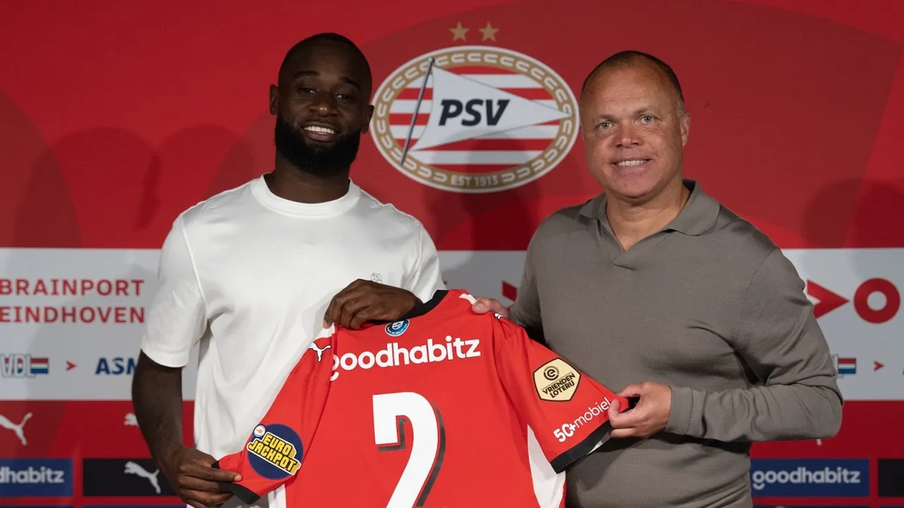 Lutsharel Geertruida pilih PSV setelah masa sulit bersama RB Leipzig