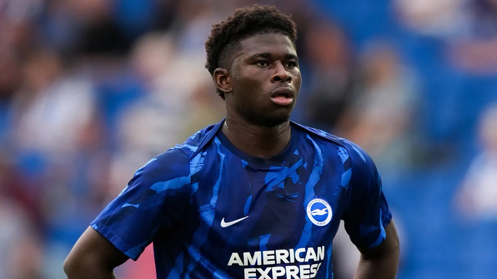 Manchester United Sepakati Transfer Carlos Baleba dari Brighton - sumber: (givemesport)