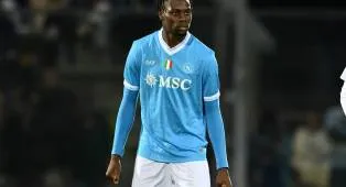 Napoli Sepakati Transfer Obaretin ke Lorient dengan Opsi Pembelian €3,5 Juta