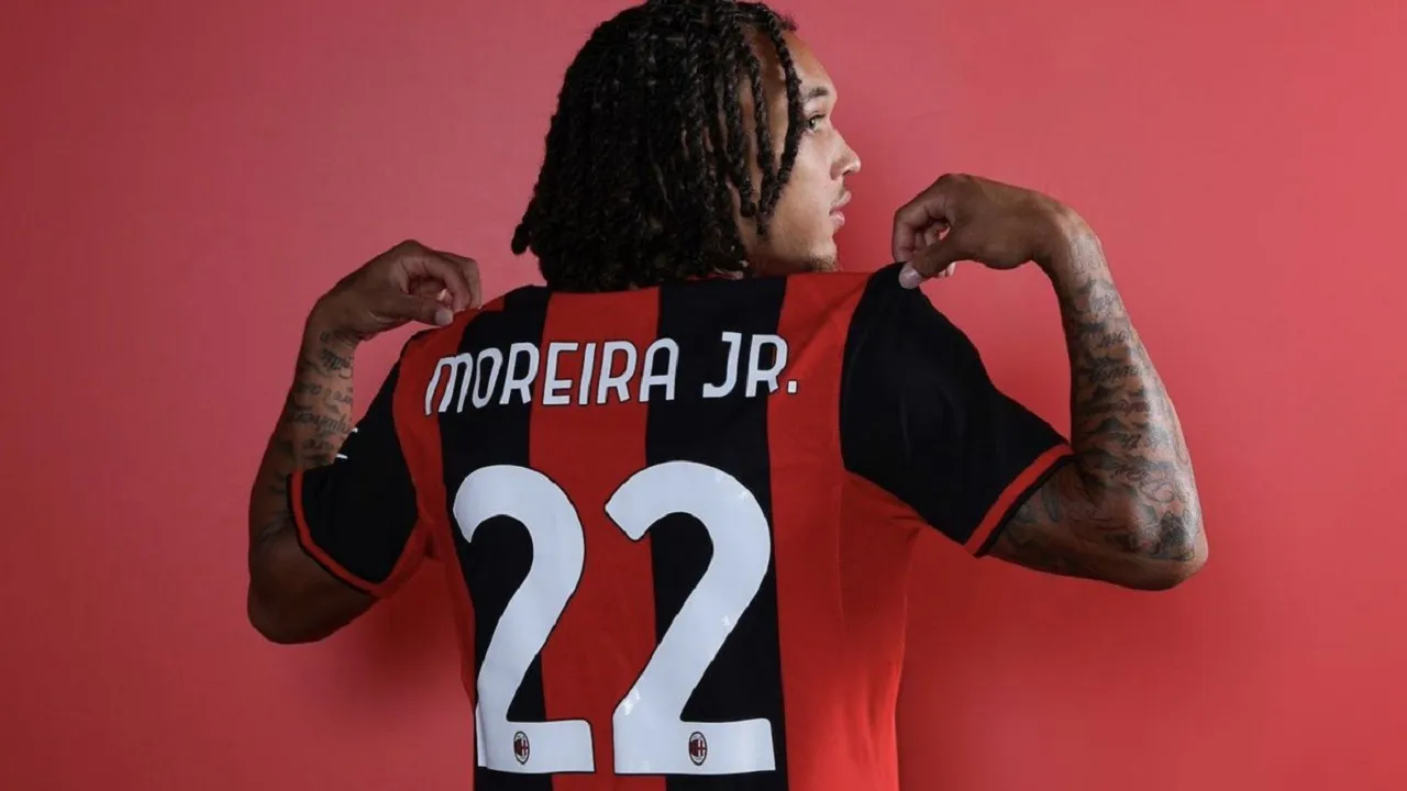 Pilih No.22, AC Milan Konfirmasi Detail Kontrak Diego Moreira