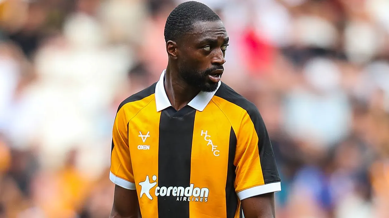 Semi Ajayi Hepi Cetak Gol dan Bantu Hull Kalahkan MU