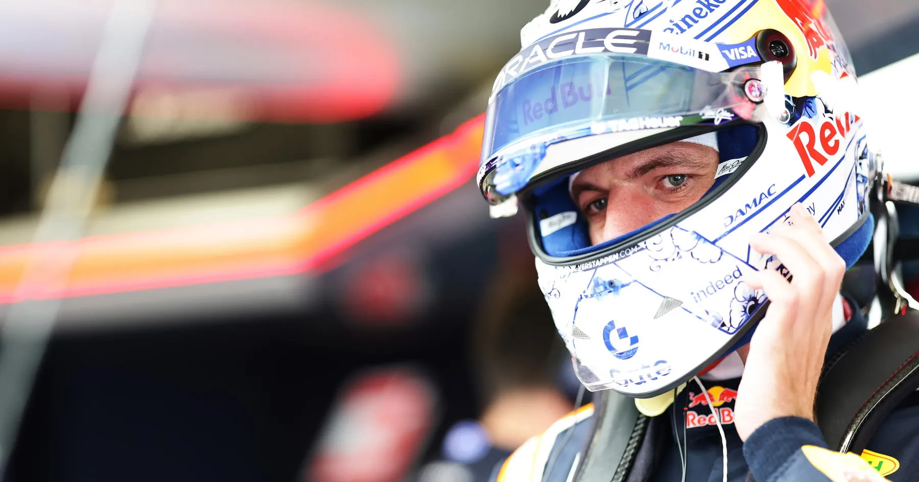 Verstappen Instruksikan Red Bull Atasi Masalah Keseimbangan - sumber: (racingnews365)