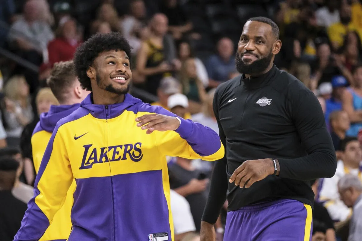 Bronny James Tak Ambil Pusing LeBron Gabung 76ers - sumber: (mainbasket)