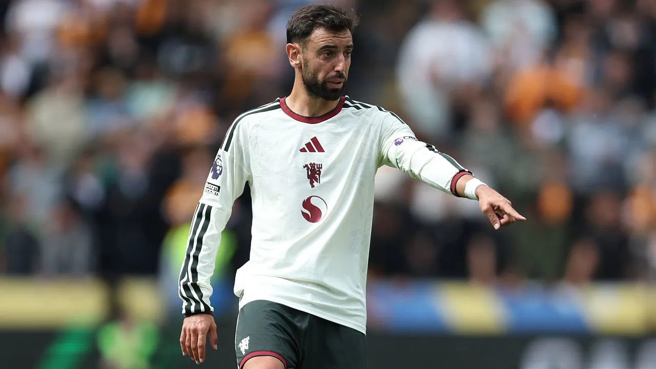 Bruno Fernandes Ajak MU Bangkit Usai Tumbang di Markas Hull