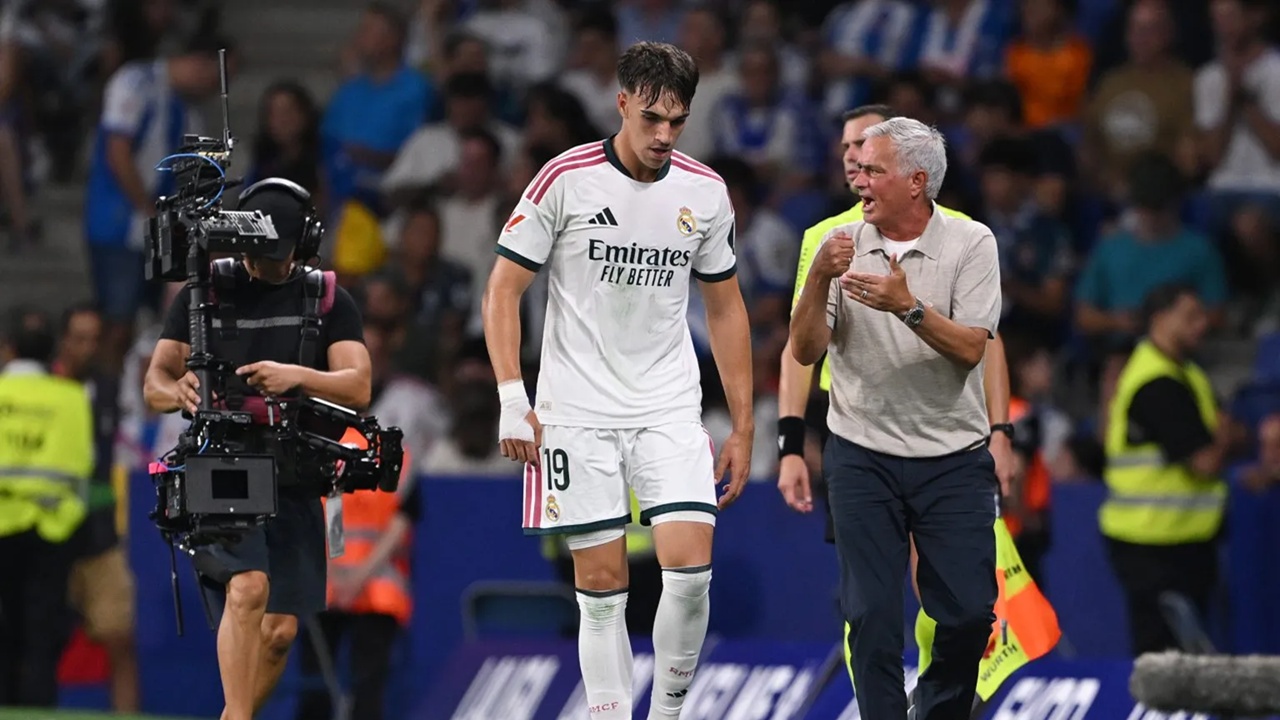 Carlos Espi Jadi Penentu Kemenangan, Mourinho Beberkan Sosoknya