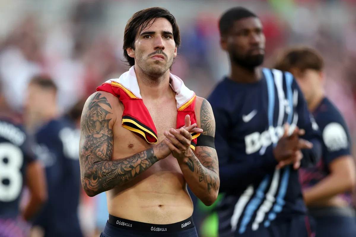 Debut Buruk Tonali di Tottenham Tuai Kritik Pedas dari De Zerbi - sumber: (footballitalia)