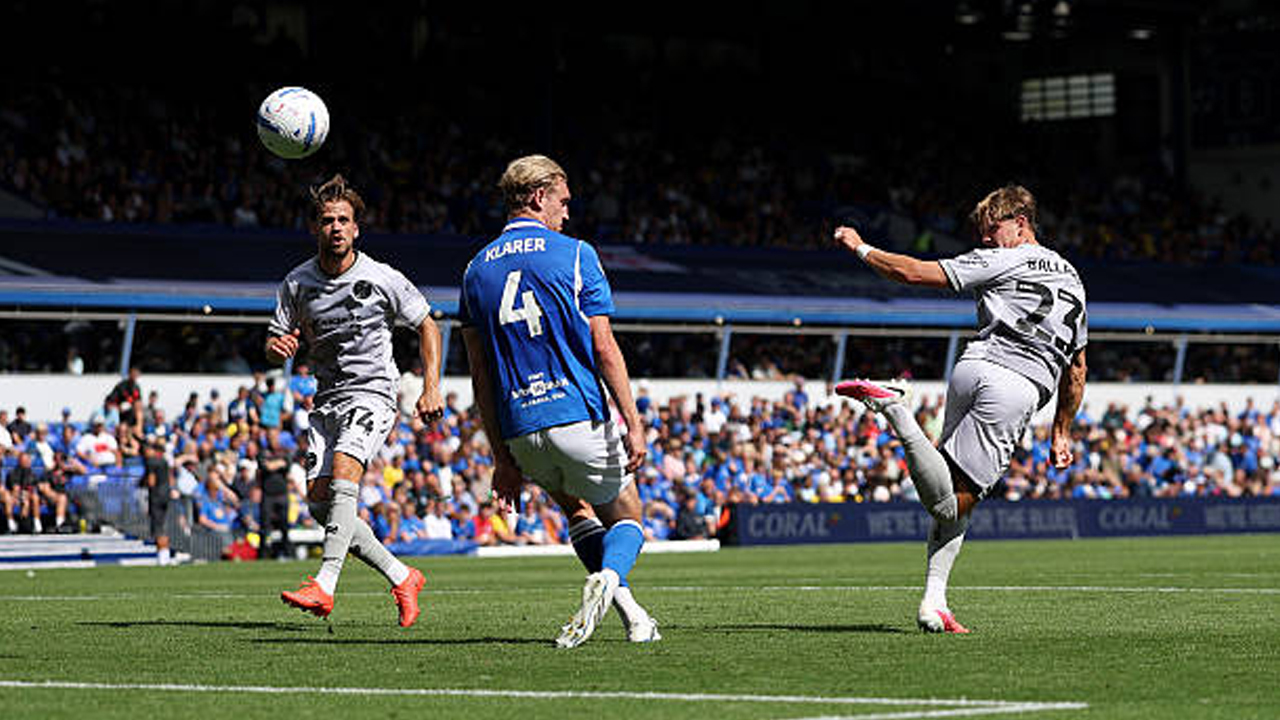 Debut Dom Ballard di Bristol City Diwarnai Gol Tumit Luar Biasa