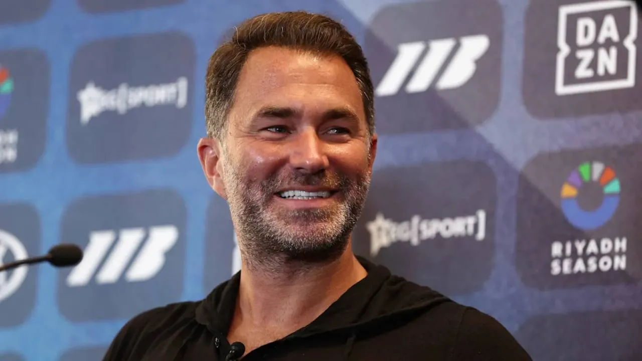 Eddie Hearn Tegaskan Duel Anthony Joshua Vs Tyson Fury Tak Bisa Batal