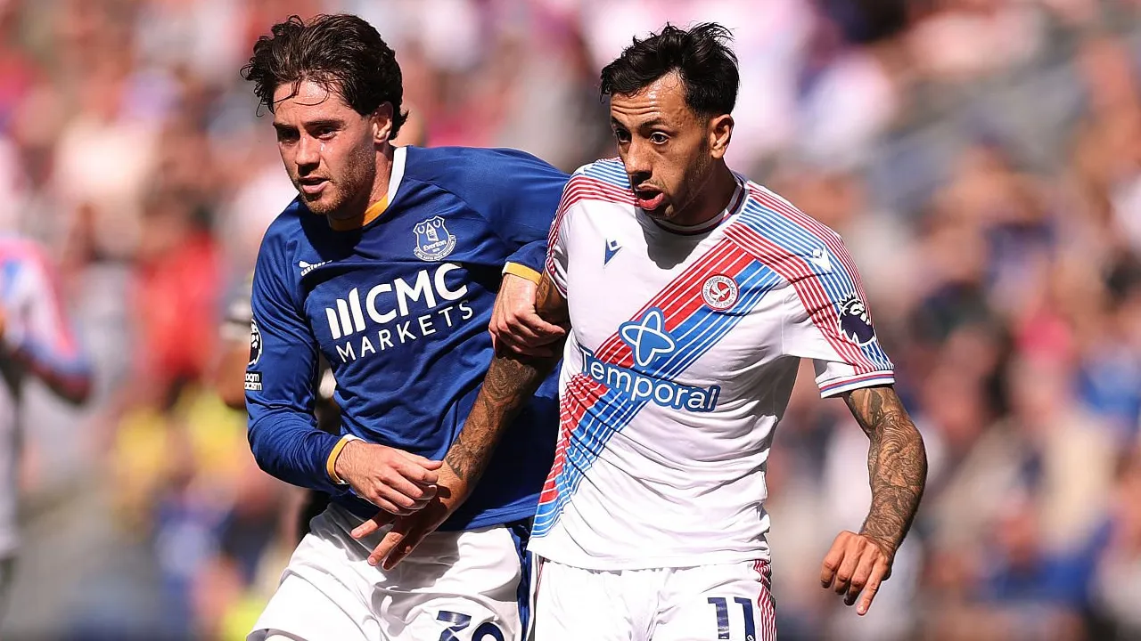 Hayden Hackney Puas Everton Bungkam Crystal Palace di Laga Pembuka