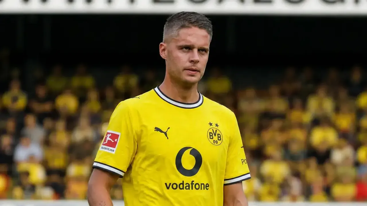Joey Veerman Mainkan Pertandingan Pertamanya Untuk Dortmund di Piala Super
