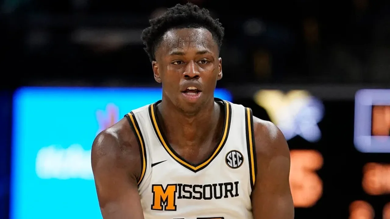 Mark Mitchell Telah Dapat Lampu Hijau Perkuat Kentucky