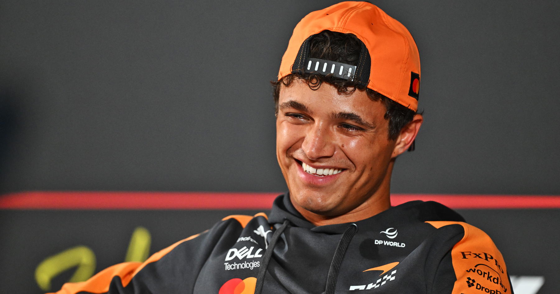Norris Ubah Setelan McLaren, Rebut Pole dari Russell