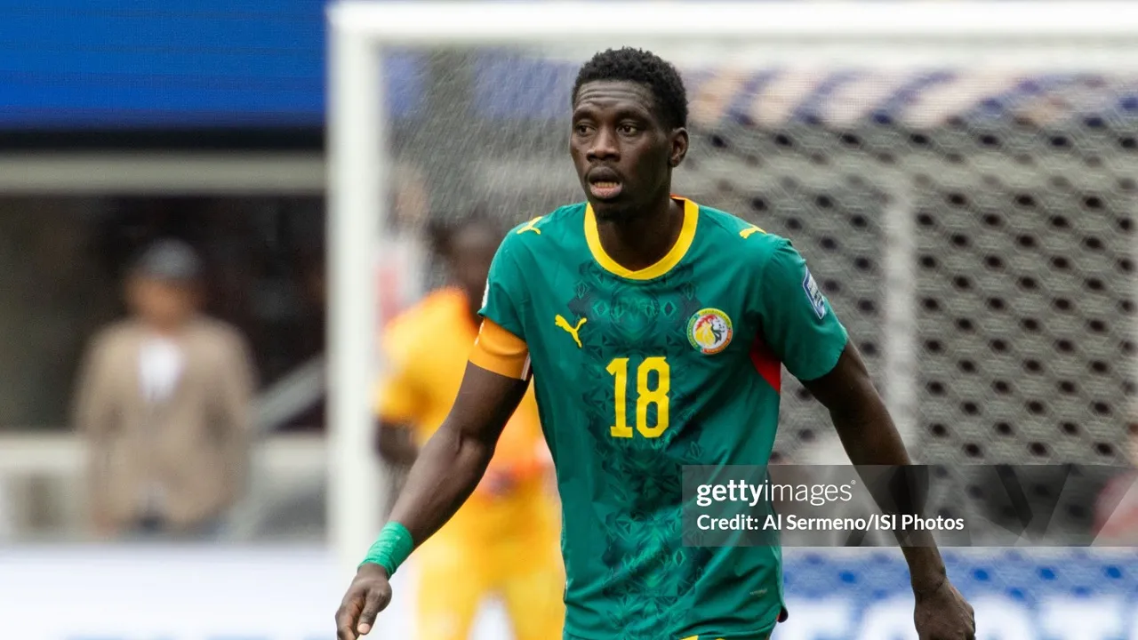 Pierre Sage pastikan Ismaila Sarr absen lawan Everton karena cedera