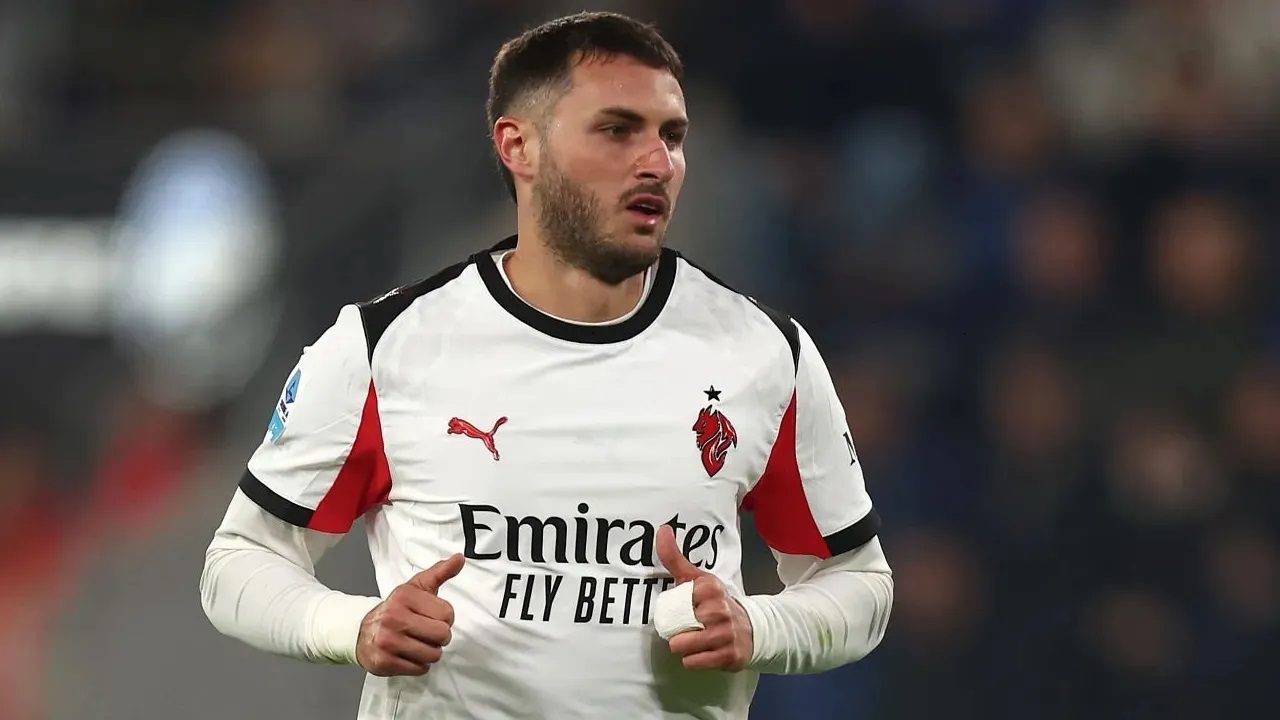 Santiago Gimenez Masuk Daftar Jual Milan, Romano: Dia Berlatih Sendirian