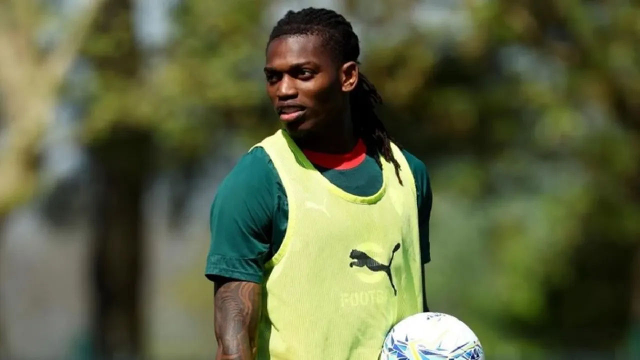 Sepakat Berpisah, Rafael Leao Dipastikan Absen Lawan Torino