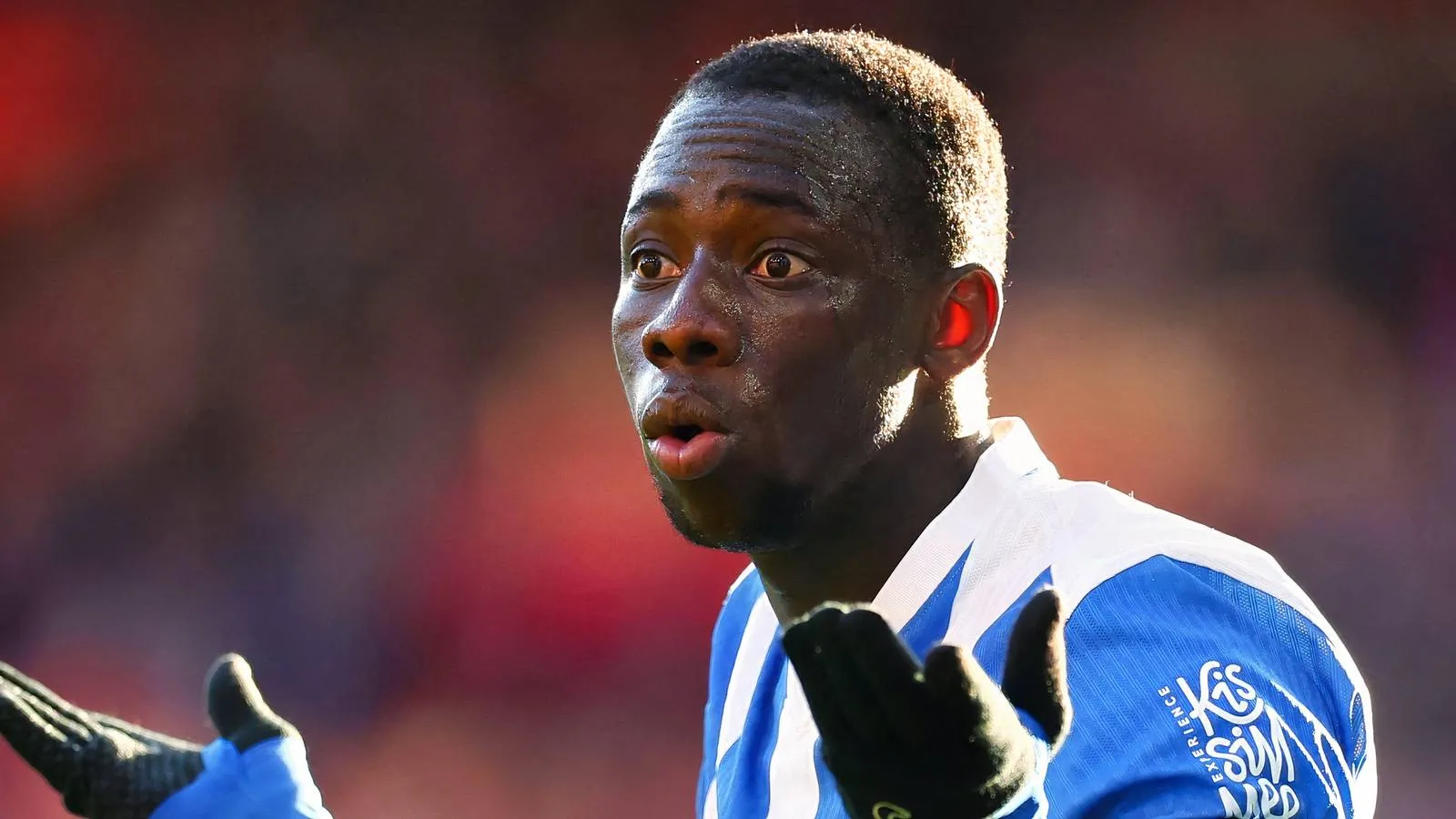 Yankuba Minteh Ungkap Lima Pemain Afrika Terbaik di Premier League, Tanpa Mohamed Salah - sumber: (givemesport)