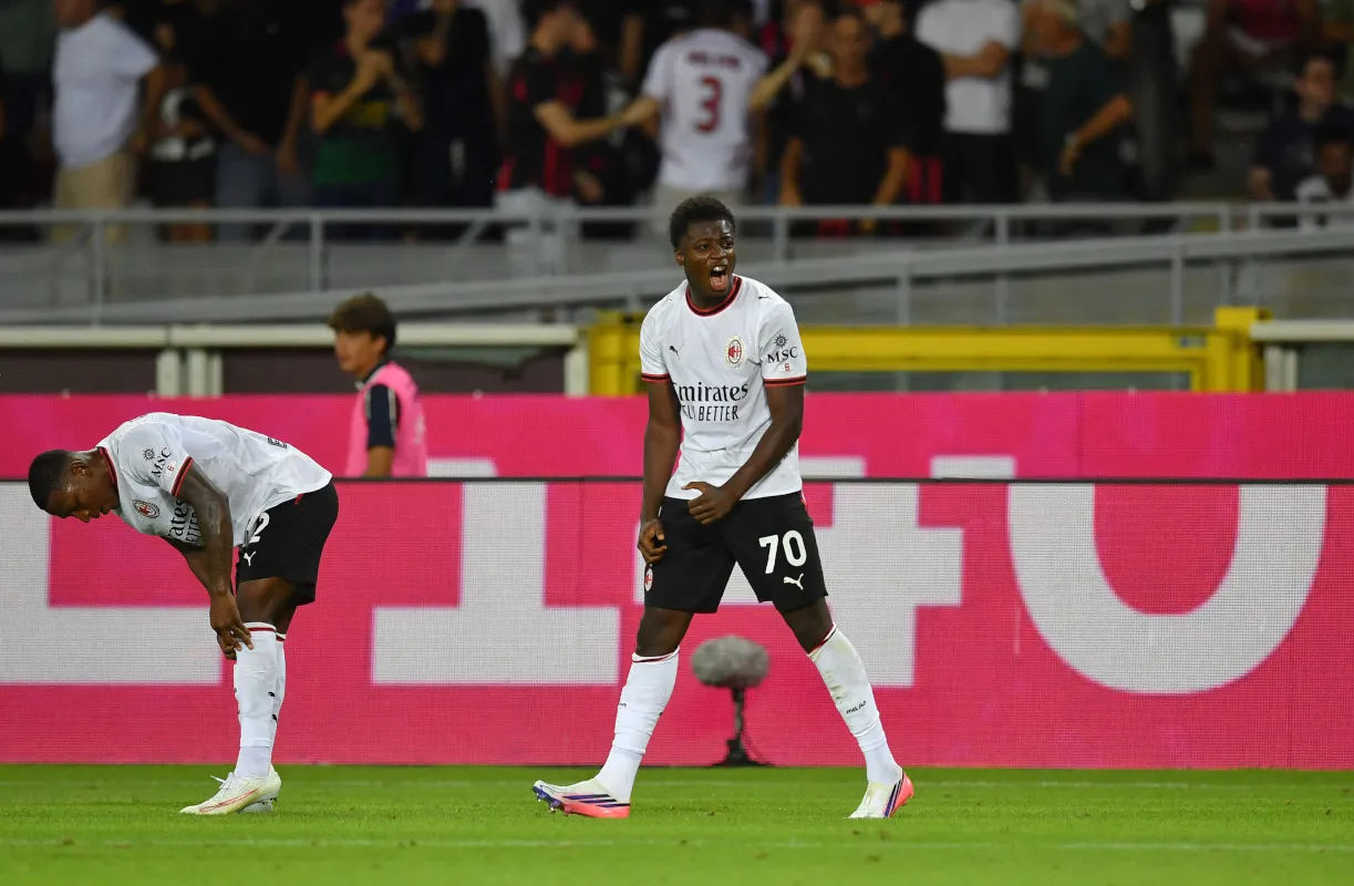 Cisse Tak Menyangka Cetak Gol di Laga Debut Bersama Milan - sumber: (footballitalia)