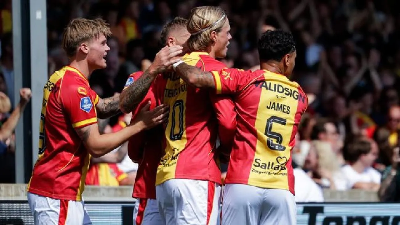 Dean James Sumbang Assist Saat Go Ahead Eagles Menang 3-1 atas ADO Den Haag