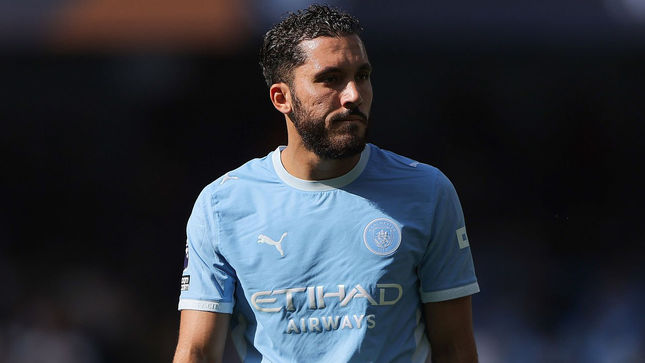 Dua Assist Rayan Cherki Bantu Man City Comeback, Maresca Terpukau