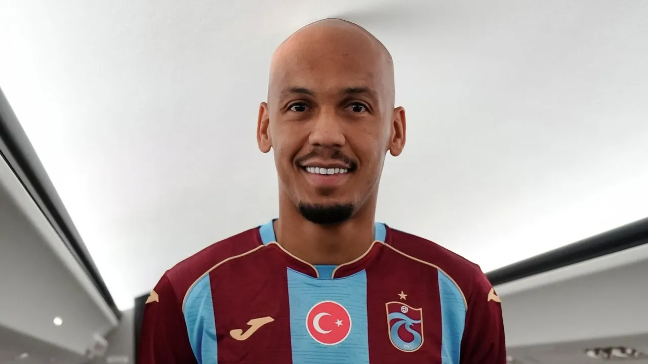 Fabinho kembali bermain bersama Mohamed Salah di Trabzonspor