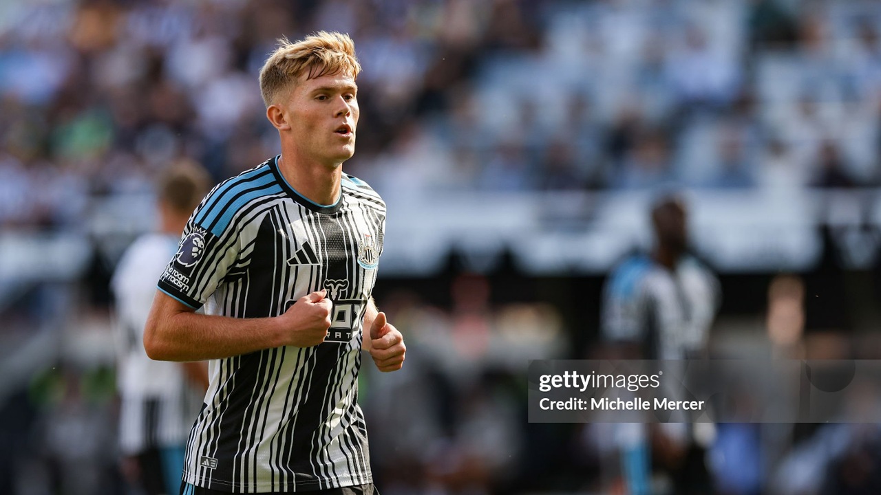 Matthias Jaissle Tegaskan Lewis Hall Tak akan Dijual ke Manchester United