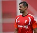 Mattia Perin Laksanakan Tes Medis Bersama Palermo Hari Ini?