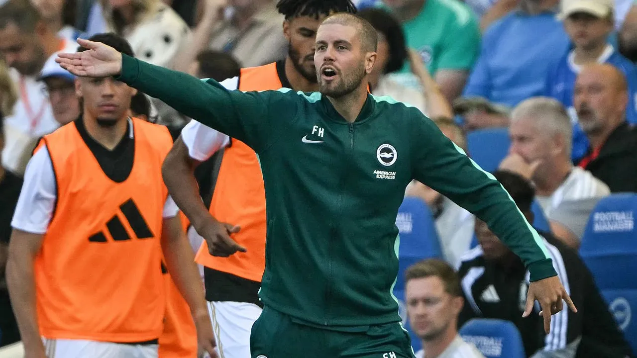 Pesta Gol ke Gawang Aston Villa, Fabian Hurzeler Puji Performa Brighton