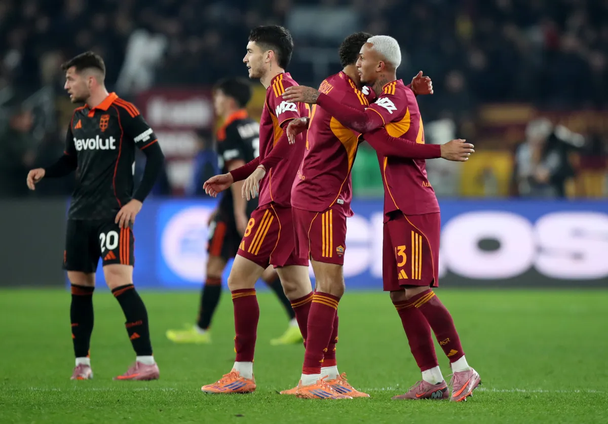 Roma Tanpa Bek Andalan Jelang Duel Sengit Kontra Fiorentina - sumber: (footballitalia)