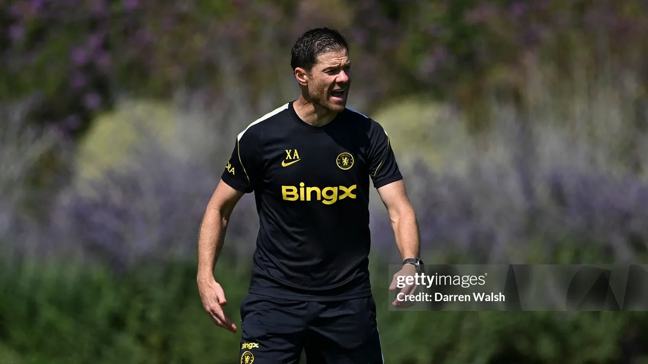 Xabi Alonso Tak Terburu-buru Tentukan Masa Depan Mykhailo Mudryk