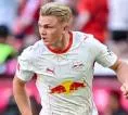 Bahas Potensi Transfer, Leeds Hubungi Agen Conrad Harder
