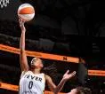 Caitlin Clark Puji Performa Kelsey Mitchell Saat Lawan Sky
