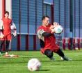 Dapat Perawatan di Sesi Latihan, Manuel Neuer Diduga Alami Cedera