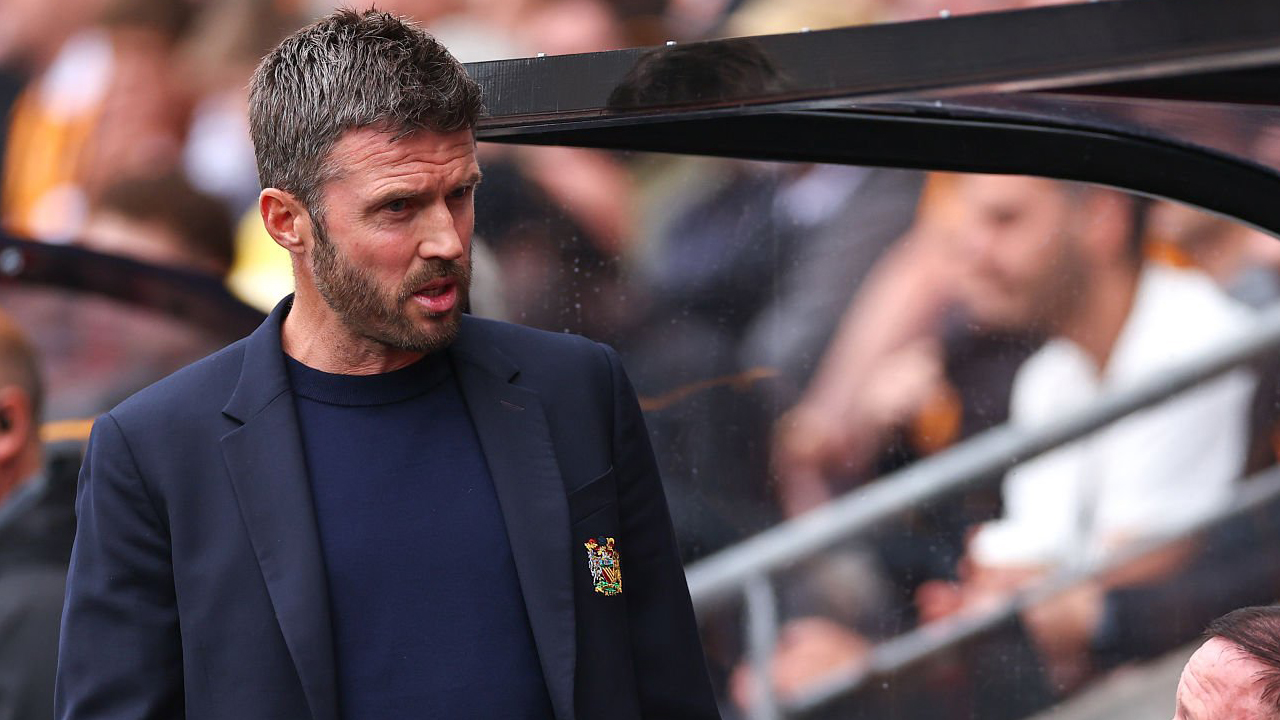 Dwight Yorke Peringatkan Michael Carrick Usai MU Kalah dari Hull City